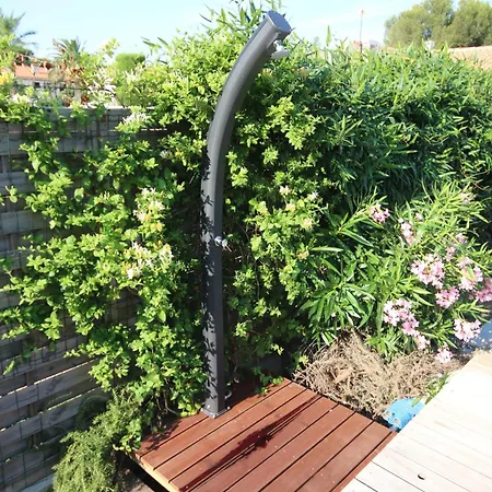 De L'art Villa *