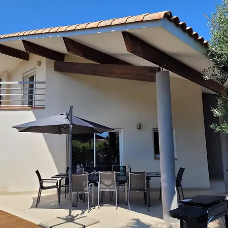 De L'art Villa *