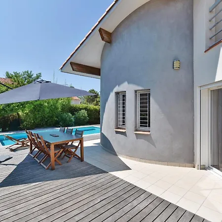 De L'art Villa Saint-Cyprien (Pyrenees-Orientales)