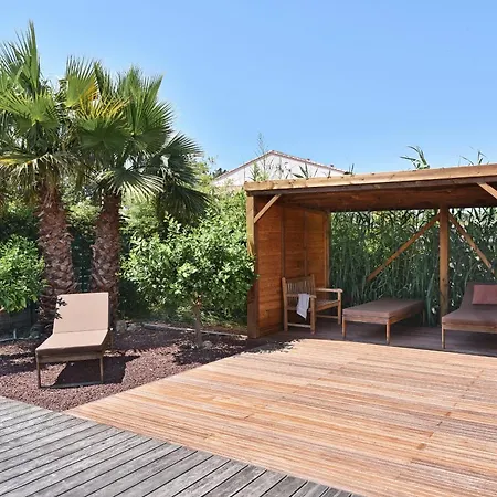 De L'art Villa Saint-Cyprien (Pyrenees-Orientales)